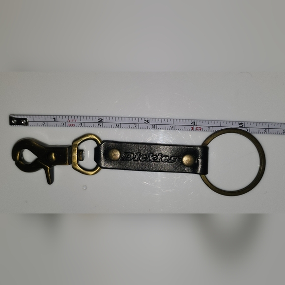 DICKIES Keychain Black Genuine Leather Brass Clip and Keyring with Embossed Logo - Picture 6 of 9